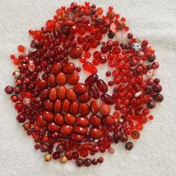 RED BEADS - LOT 001