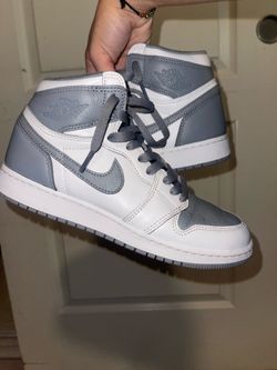Air Jordan 1 Retro High OG "Stealth" (Style Code: ⁠555088-037⁠).