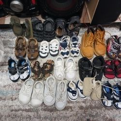 15 Pair Boys Shoes Different SIZE 