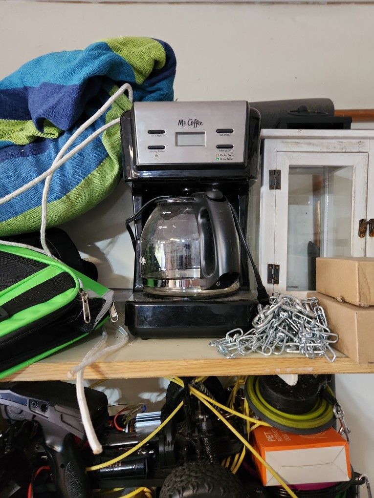 https://offerup.com/redirect/?o=TXIuQ29mZmVl Coffee Brewer
