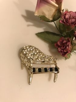 Piano - Jewelry - Brooch - Pin
