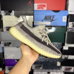 Size 9.5M - Adidas Yeezy Boost 350 V2 “Zyon”