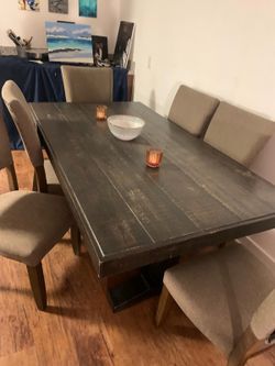 Dining table and 5 chairs *SALE* with Delivery!