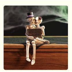 Cracker Barrel Skeleton Couple Shelf Sitter Figurine - NEW - *IN HAND*