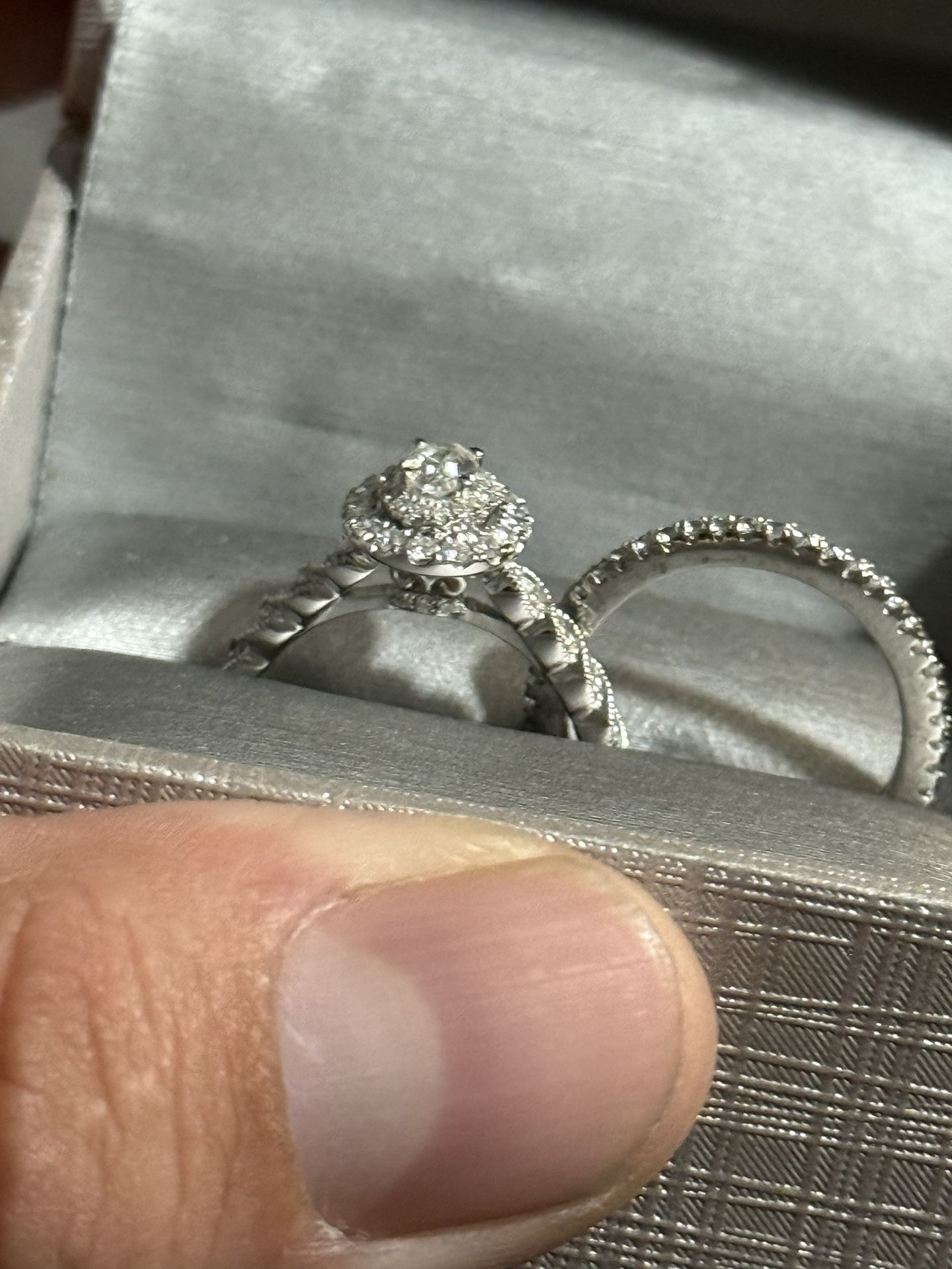 Real Diamonds, 14kt White Gold Engagement Ring With Band 