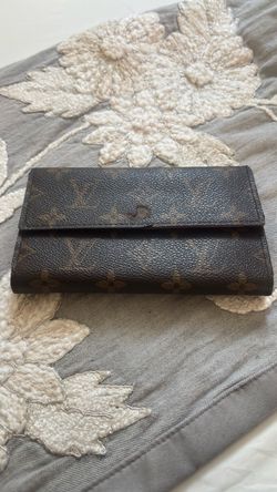 Louis Vuitton women’s wallet, Fendi glasses case, Gucci glasses case