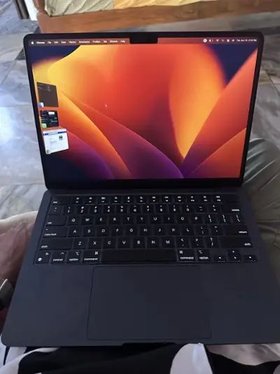 Apple - MacBook Air 13.6" Laptop - M2 chip Built for Apple Intelligence - 8GB Memory - 256GB SSD - Midnight