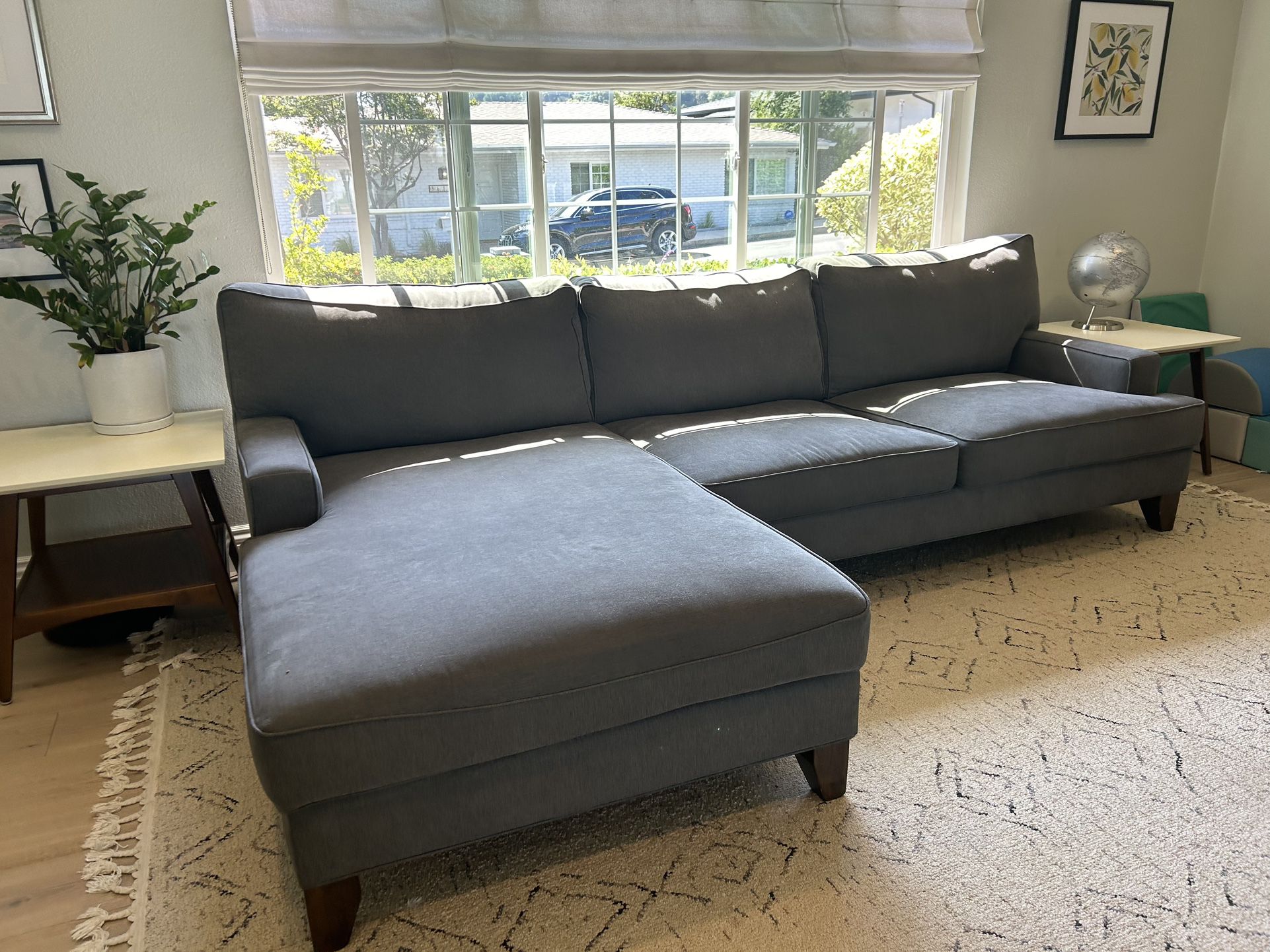 Chaise Sectional Sofa 
