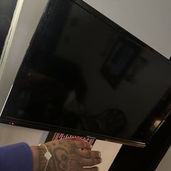 32 Inch Tv With Mounted System