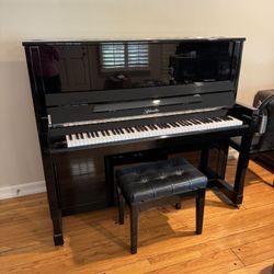 Ritmuller UH132R Upright German Piano