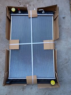 2008---2014 Nissan Murano & Quest radiator