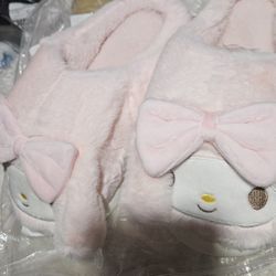 My melody Slippers Size 7 Women