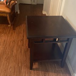 2 End Tables