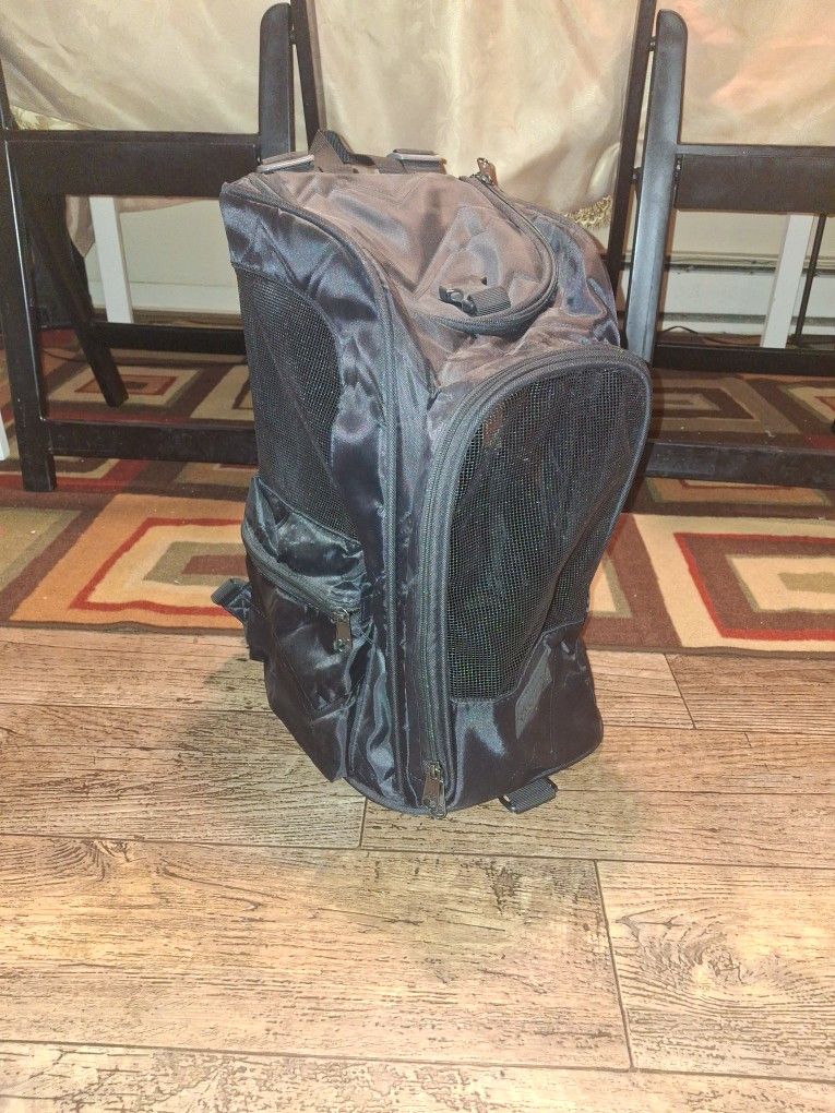 Deluxe Pet Carrier + Backpack