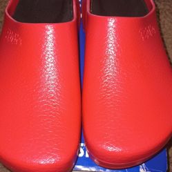 Women's Size 9 Clogs ( Birkenstock) Pick Up In Florence Ky 