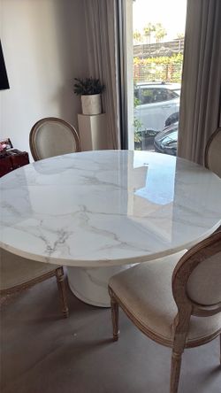 Plastic marble table