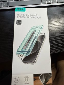 Screen protector. iPhone 15 plus 3 pack