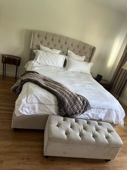King Size Bed + Small sofa - Great Condition