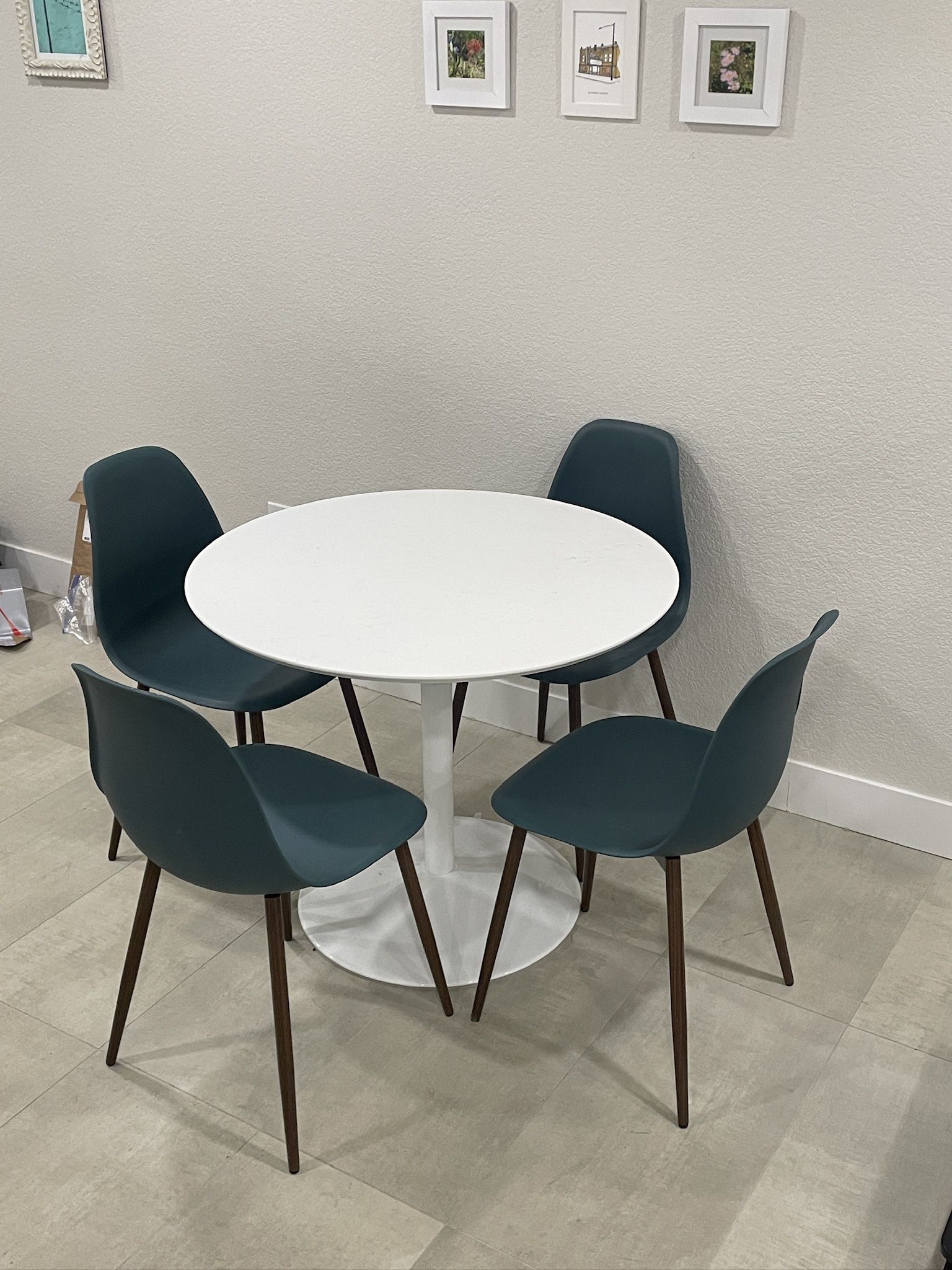 Small table & chairs