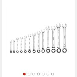 Quinn Ratcheting Wrench Set