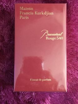 VENDÓ FRAGANCIA BACCARAT ROUGE 540RED