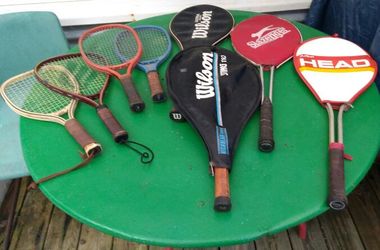 8 Assorted tennis rackets