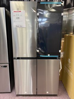 Samsung 29 cu ft 4-Door Refrigerator w/ Screen