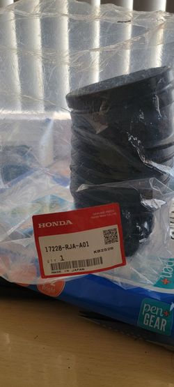 Acura RL air tube
