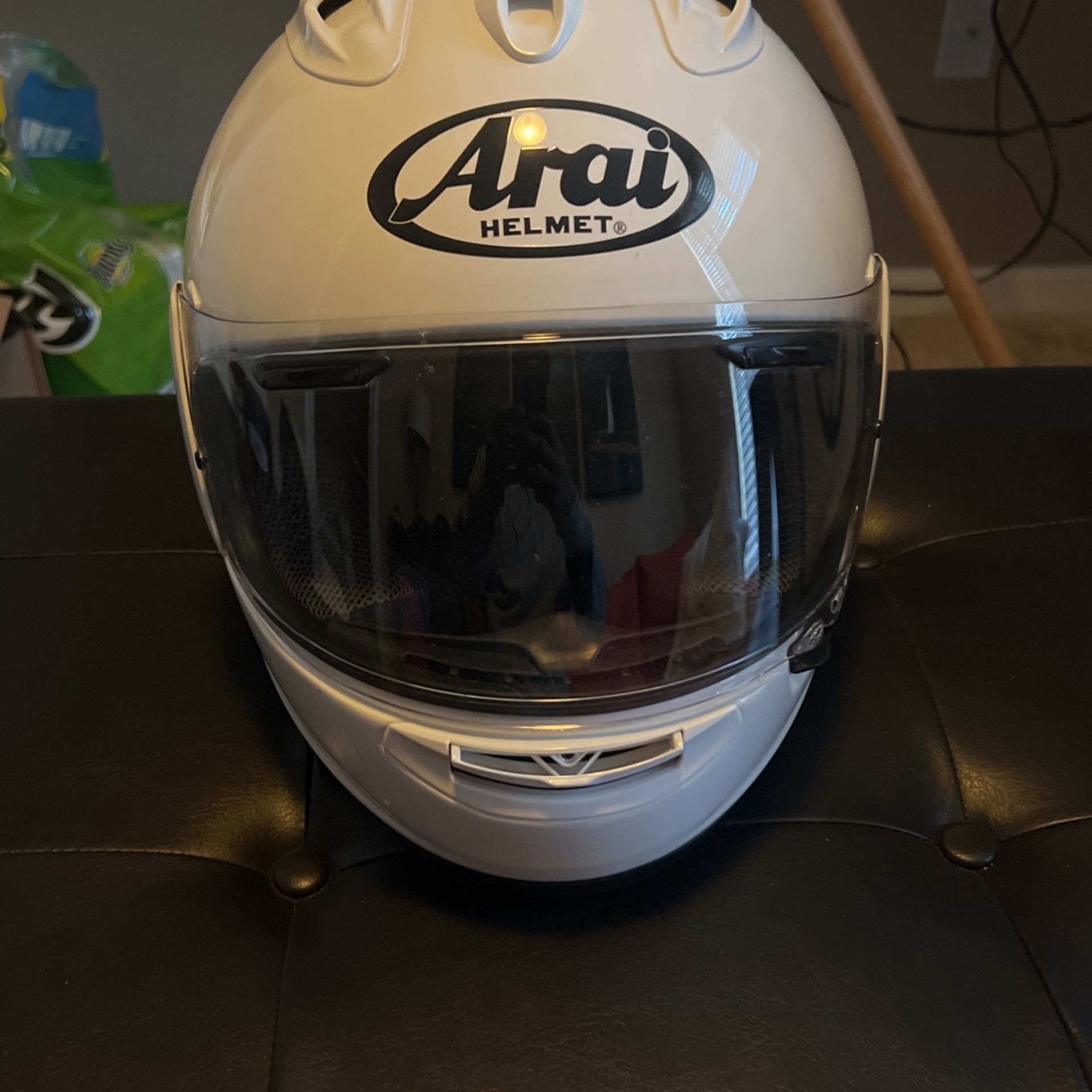 Aria Corsair X white med Helmet