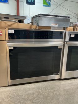 LG WSEP4723F Single Wall Oven (Open-Box / Scratch & Dent)