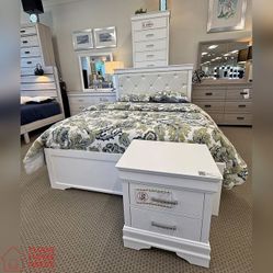 4- pieces white King & Queen Size Bedset