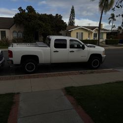 2011 Chevy 2500 Diesel Pickup 