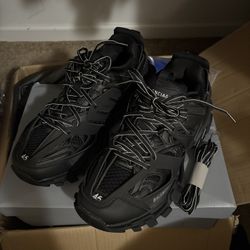 Balenciaga Tracks