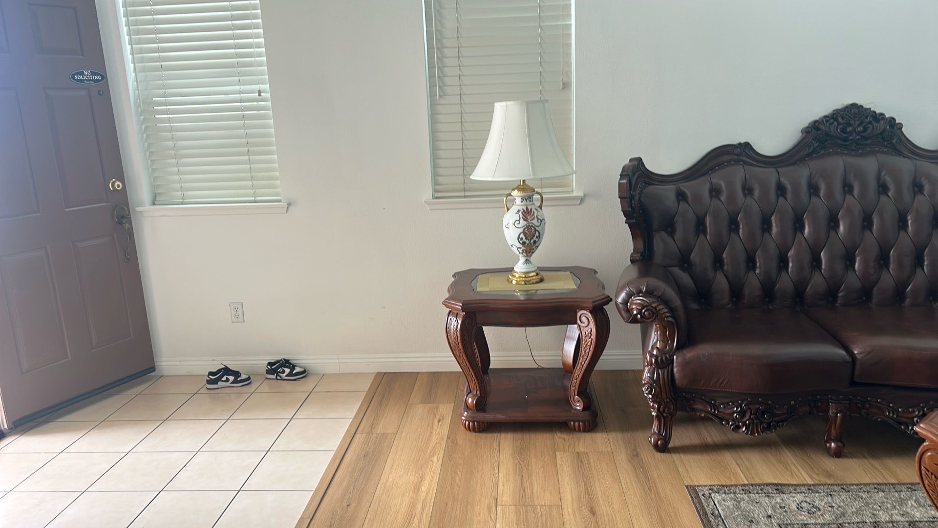 one coffee table 2 end tables
