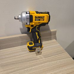 20V MAX XR Cordless 1/2 in. Impact Wrench (Tool Only)