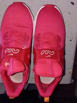 Women's NIKE Air Max size 8
