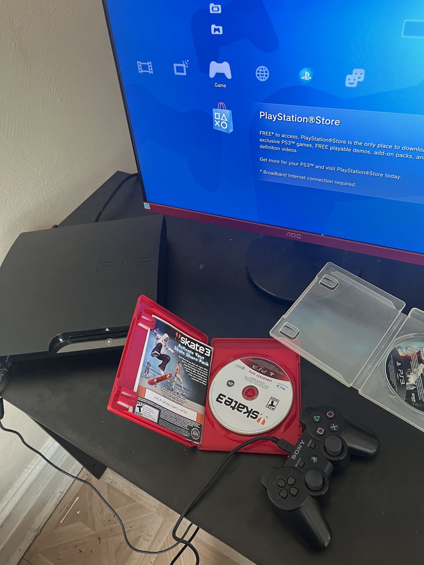 PlayStation 3 Slim 120GB Console + 1 Controller + Skate 3 & Black Ops