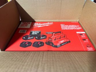 Milwaukee Rapid Charger and Battery Kit
