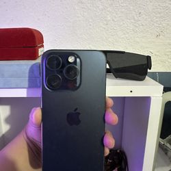 iPhone 15 Pro, Dark Blue