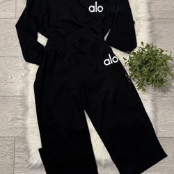 Black Crew Neck Cropped Set (small-large)