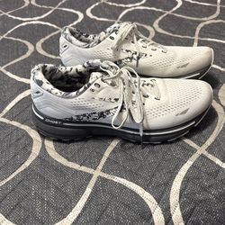 Sneakers Brooks Ghost