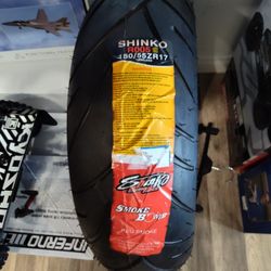 Smoke Bomb Motorcycle Tire Size 180/55 Rz17 Red Smoke On Burnout