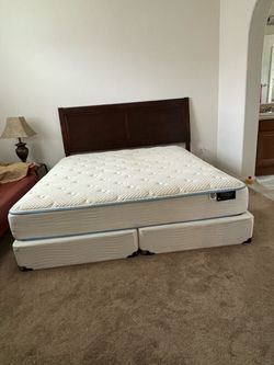 King Pillow top mattress w/ foundation