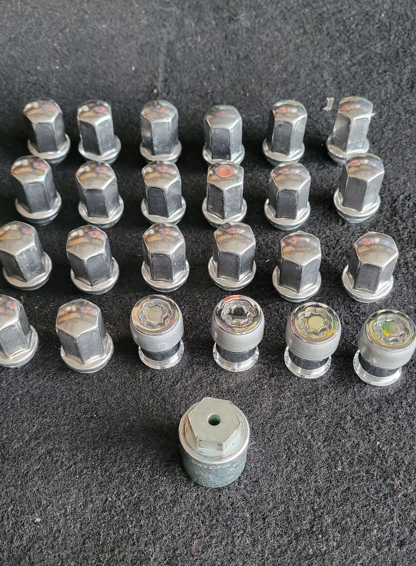 LUGS NUTS AND LOCKS CHEVROLET GMC