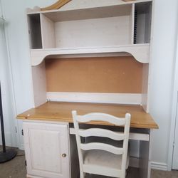 Light Wood 2 Piece Desk Includes Matching Chair