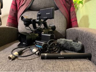 Sony FS5 with lens and accessories