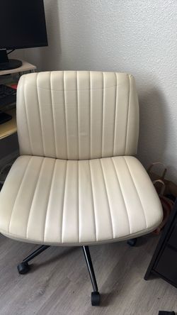 Oversized Cream Armless Office Chair with Wheels