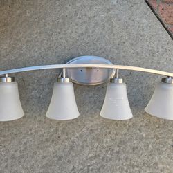 4 Light Vanity Bar