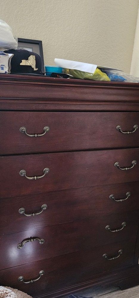 5 Drawer Chest