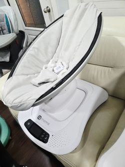 4moms MamaRoo Baby Swing